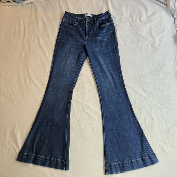 Vervet Blue 30W 34L High Rise Dark Blue Flare Jeans - Picture 1 of 11